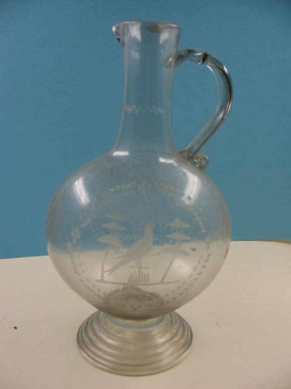 Glasflasche, Henkelflasche