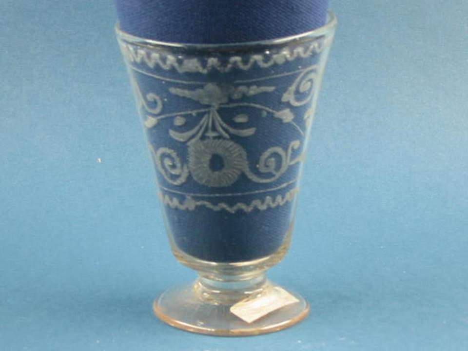 Glas, Fussglas, Trinkglas