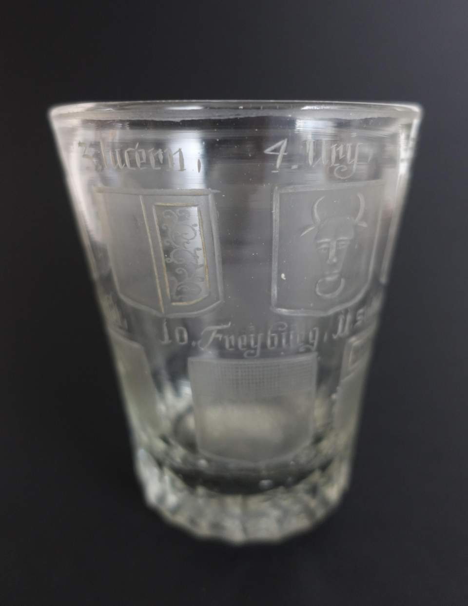 Trinkglas, Becherglas, Wappenglas