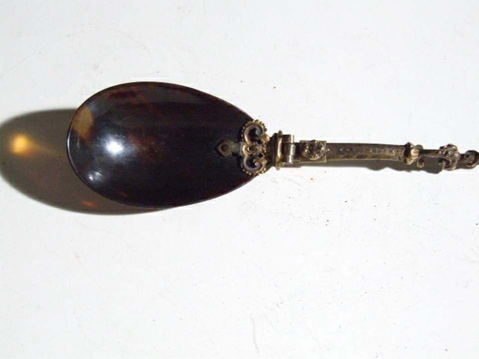 Löffel, Klapplöffel