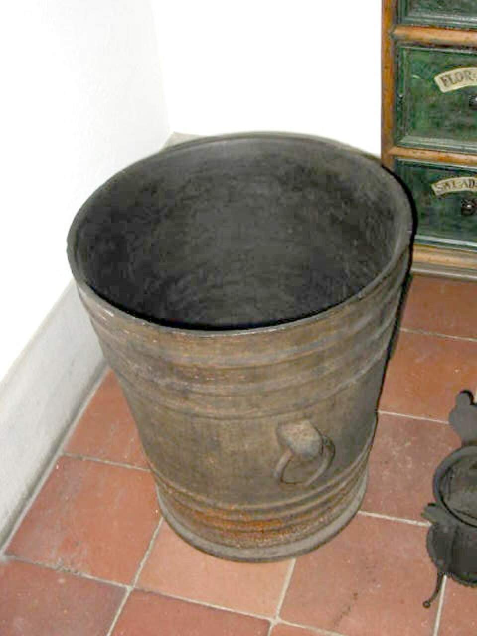 Eiseneimer, Eimer