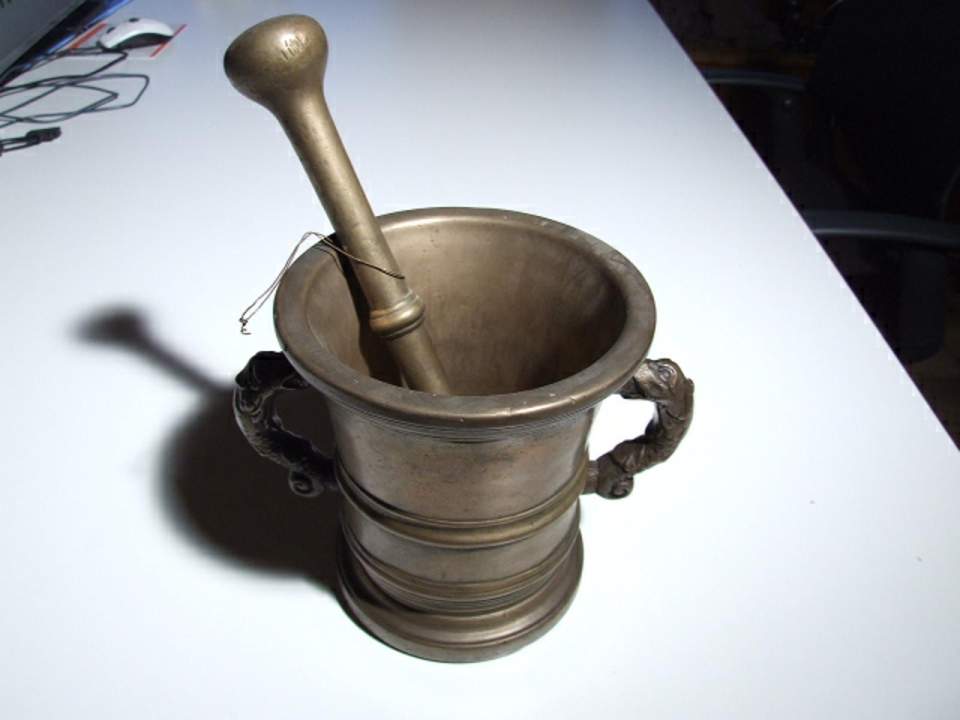 Mörser aus Messing mit Stössel