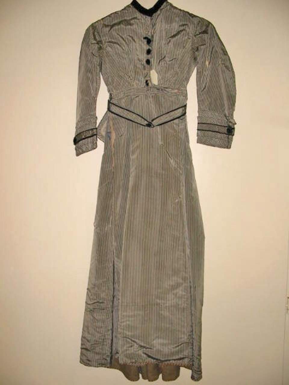 Damenkleid