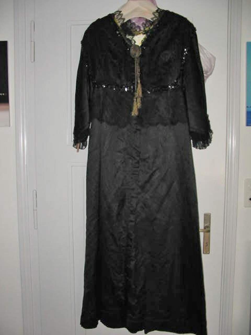 Damenkleid