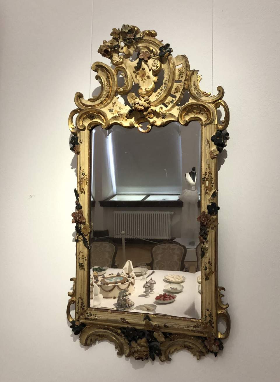 Rokoko Spiegel in Goldrahmen