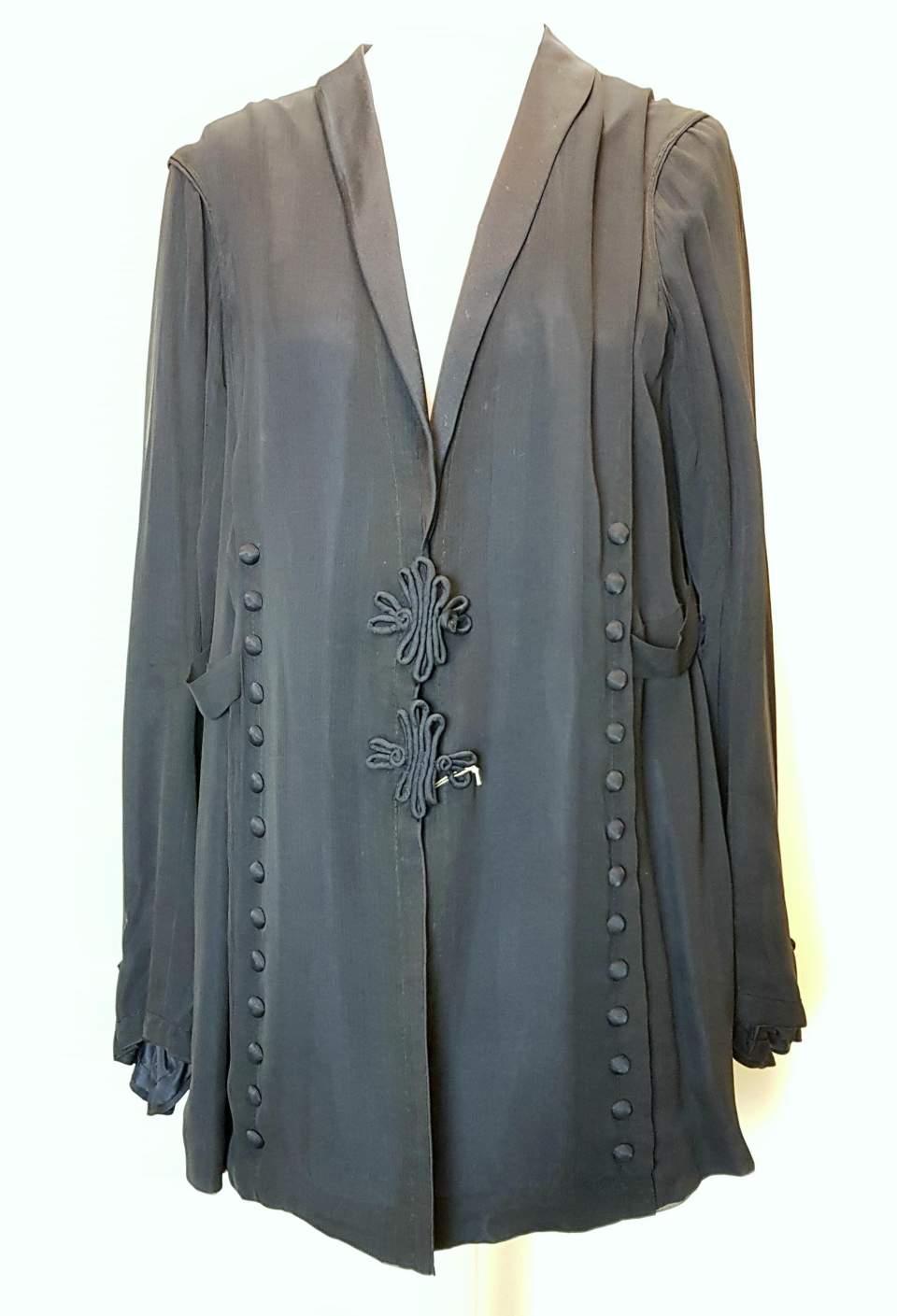 Jacke und Damenbluse