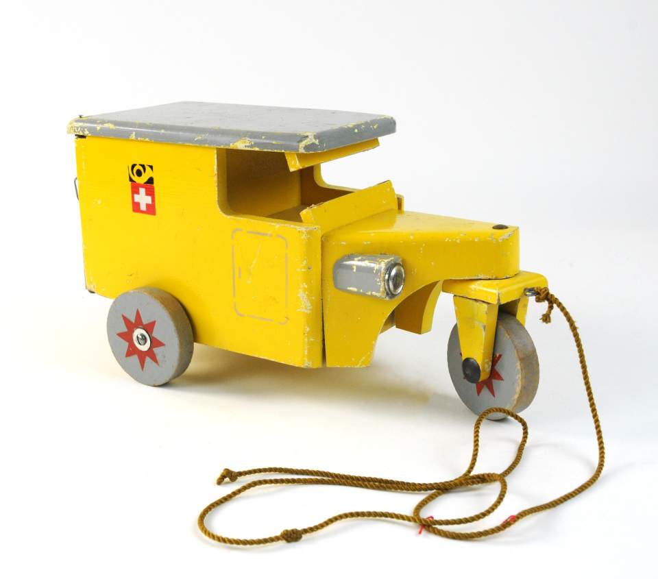 Spielzeug-Postauto