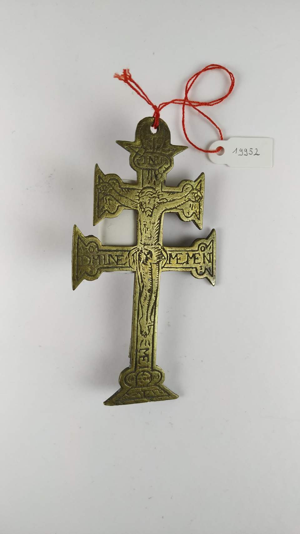 Kruzifix mit Lothringerkreuz