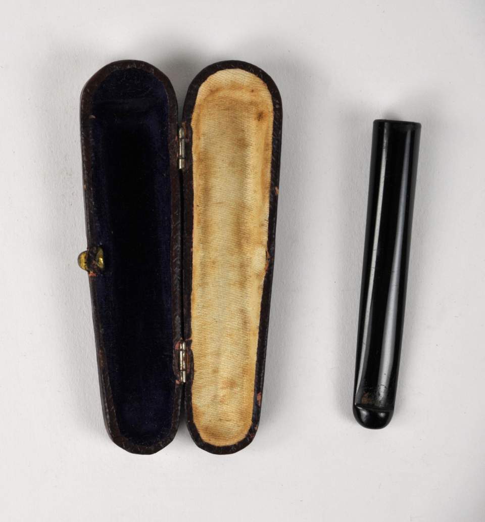Mundstück für Zigarette in Etui