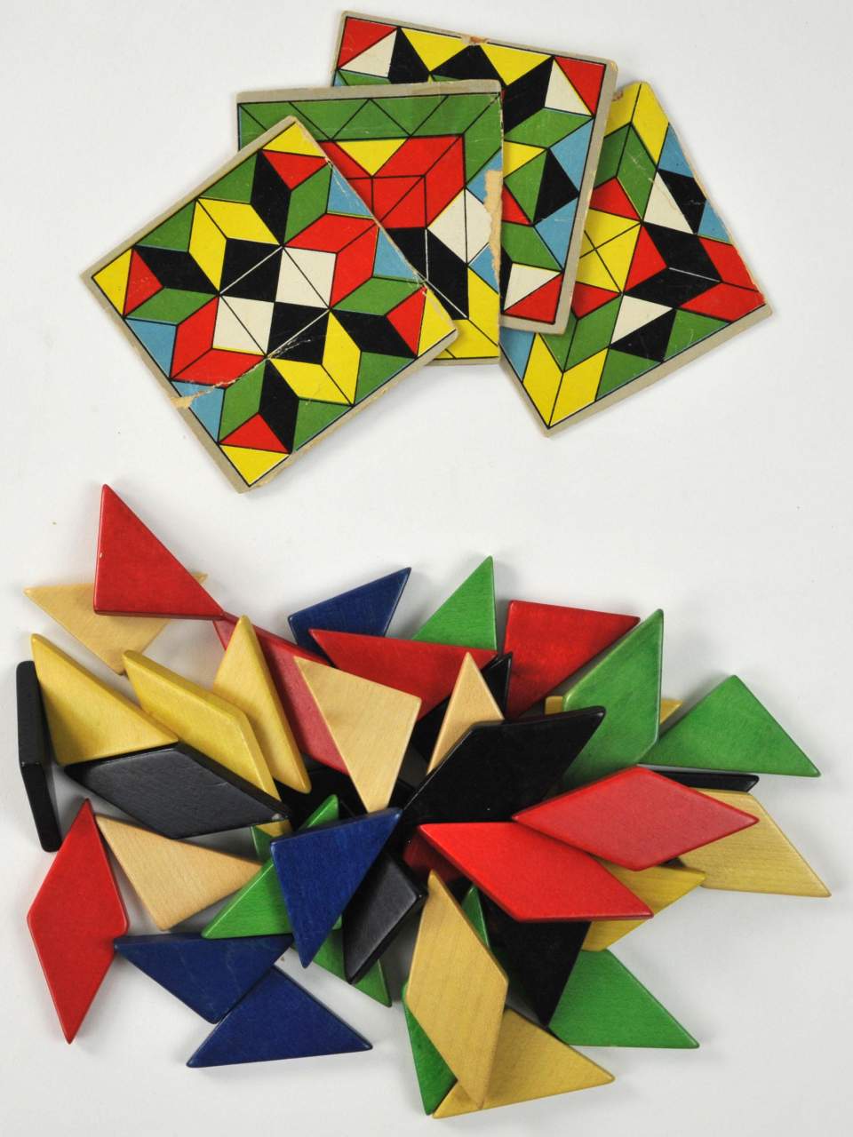 Mosaik-Legespiel, Tangram