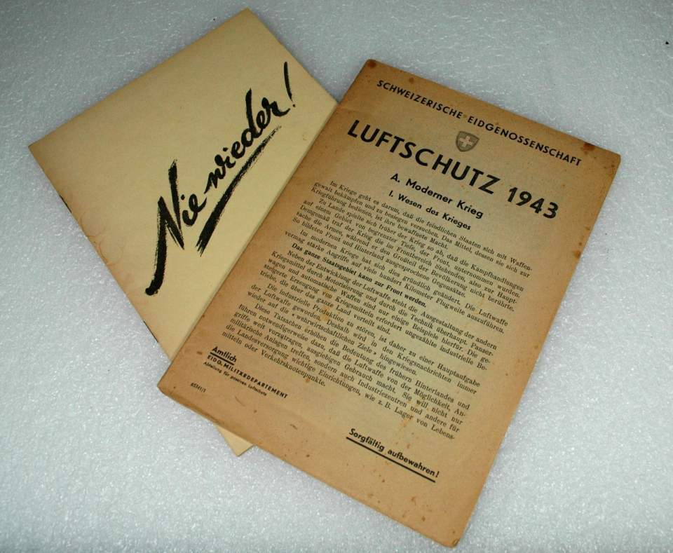 Büchlein, Schrift aus der Zeit des 2. Weltkriegs Luftschutzverordgung