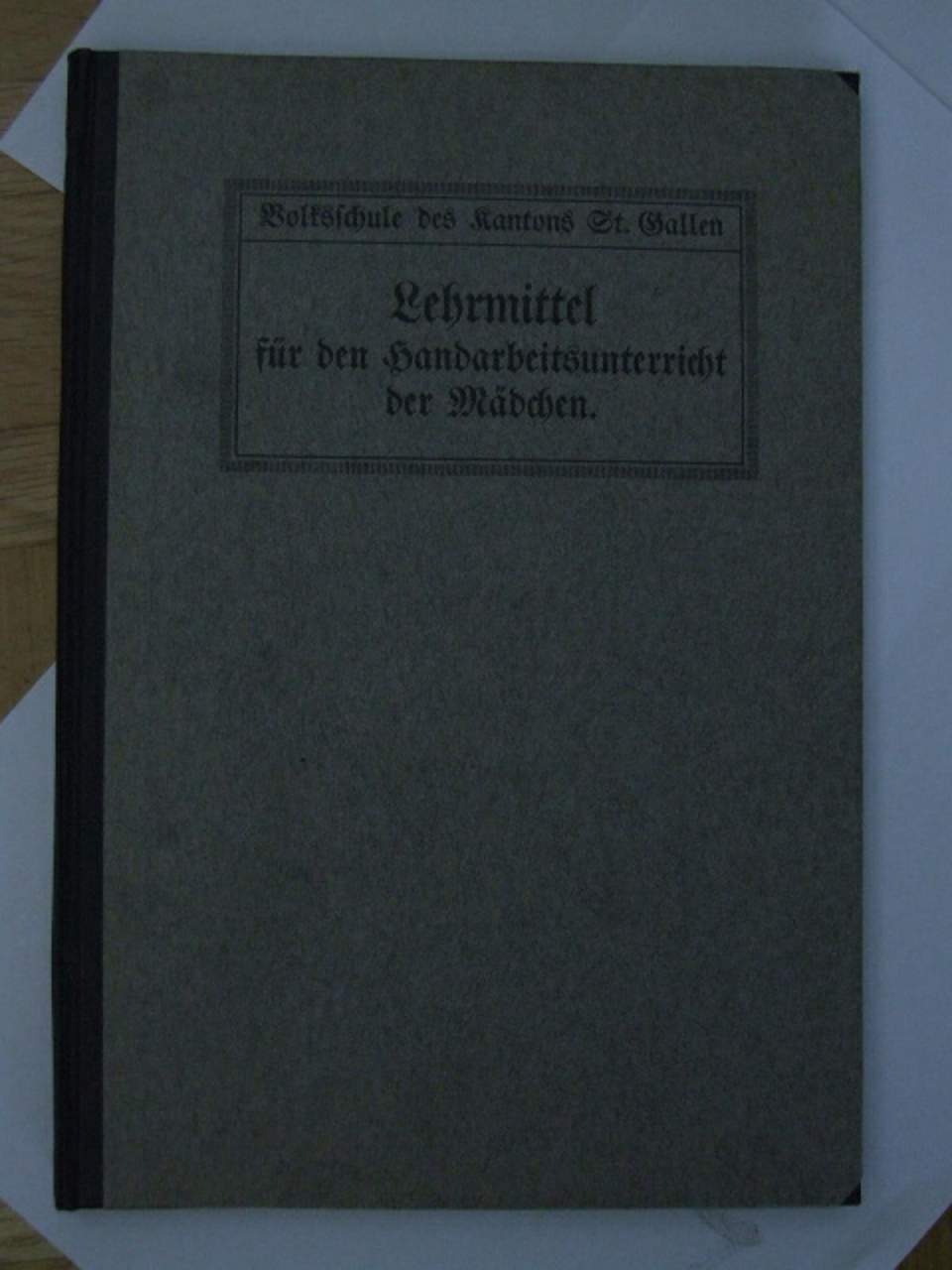 Handarbeitsbuch, Lehrmittel, Buch