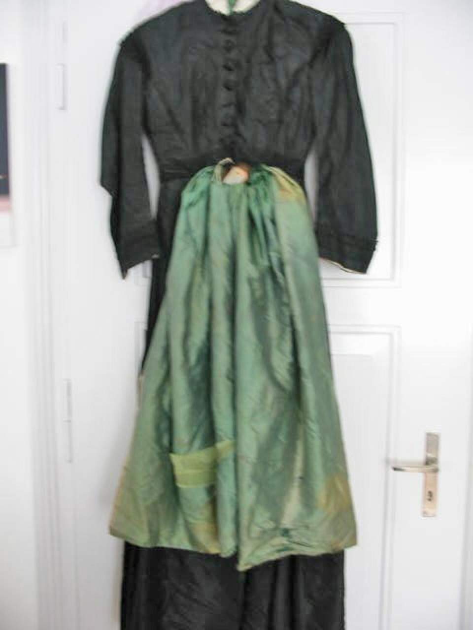 Damenkleid