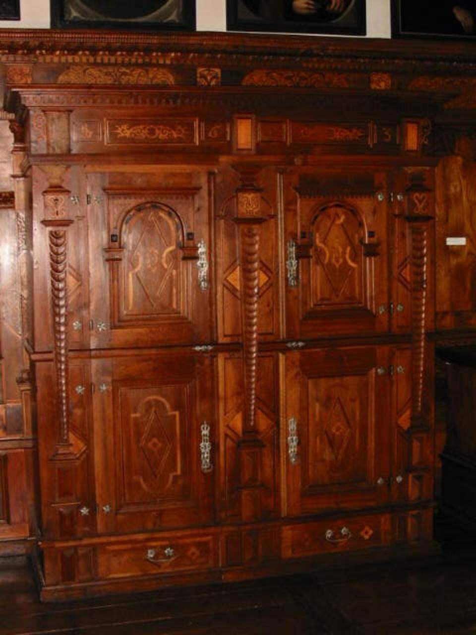 Schrank