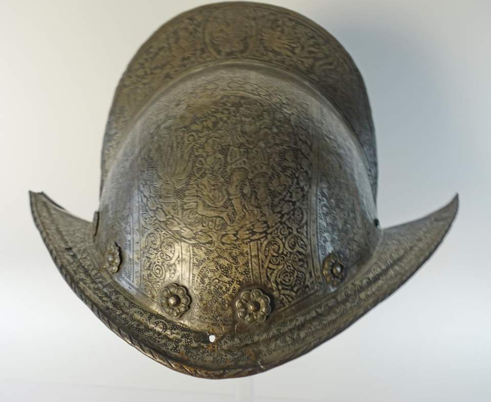 Morion, Helm