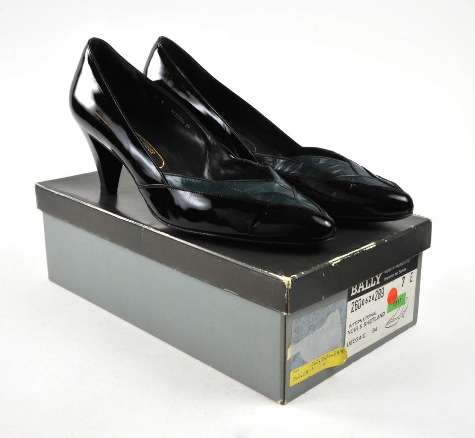 Schwarz-grüne Damenschuhe, Lackschuhe, Pumps