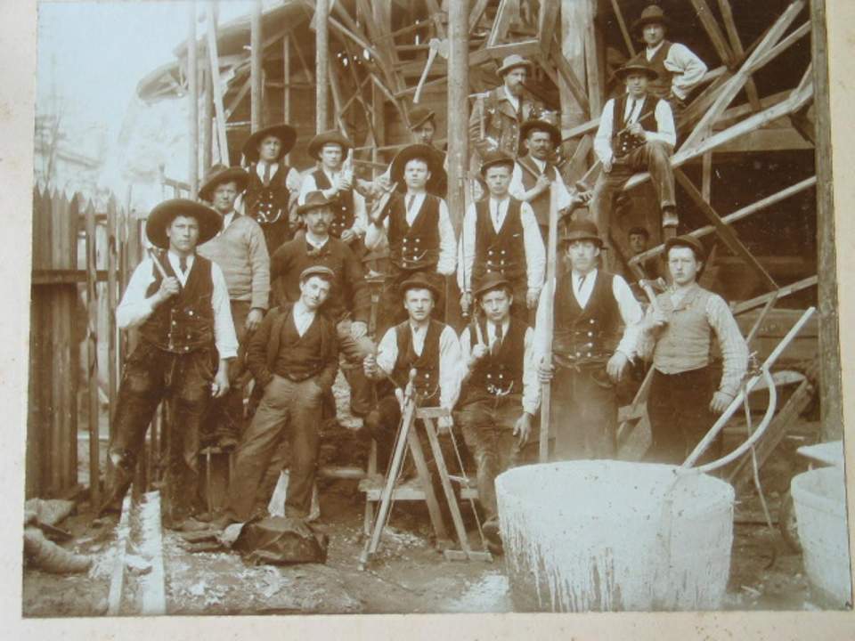 Foto mit einer Zimmermannstruppe