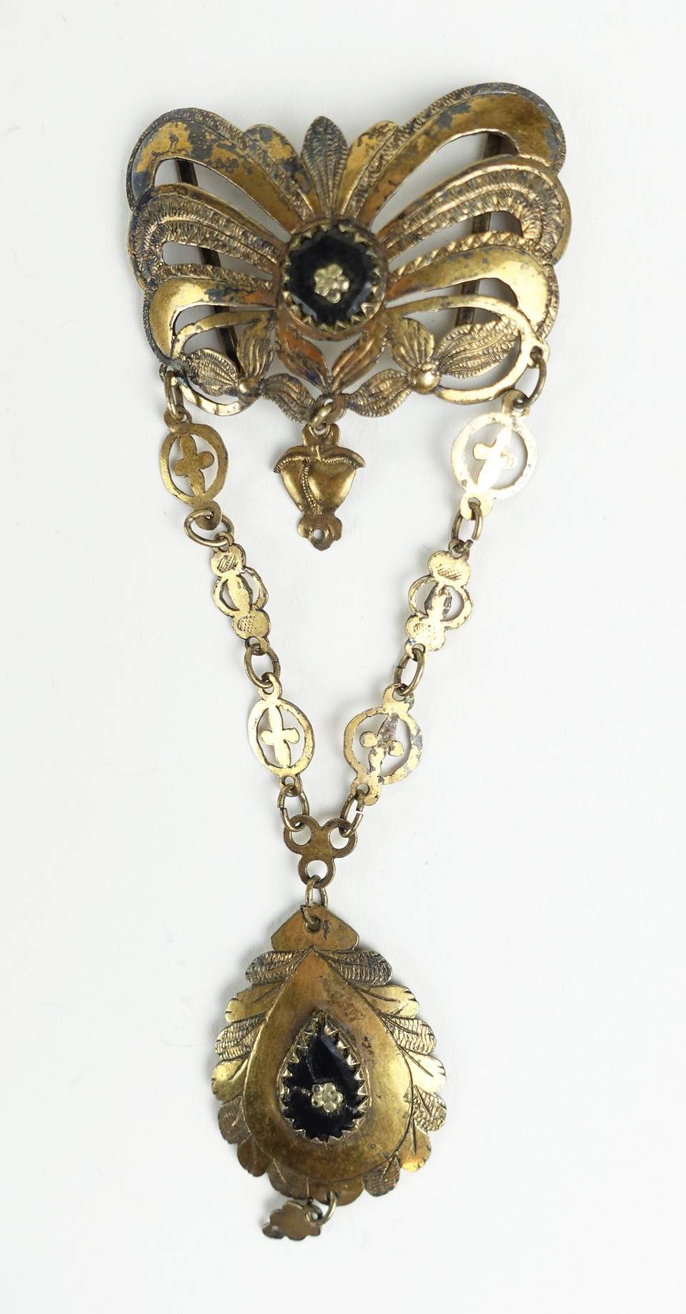 Trachtenschmuck aus dem Toggenburg (Hemberg), Halsschmuck mit Anhänger und Plättlikette