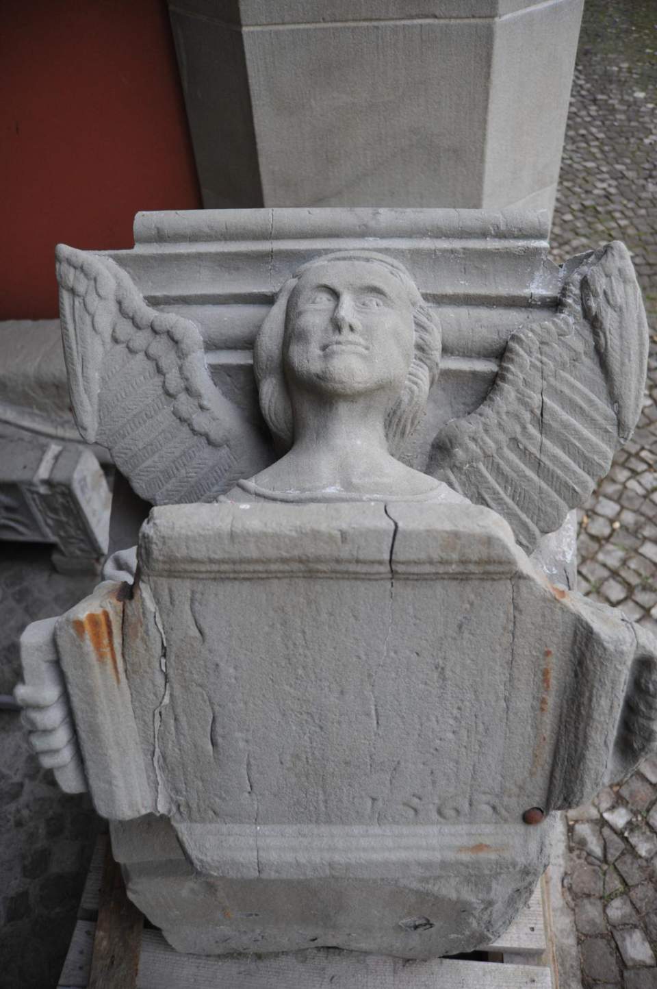 Konsolefigur Engel mit Buch - Spolie
