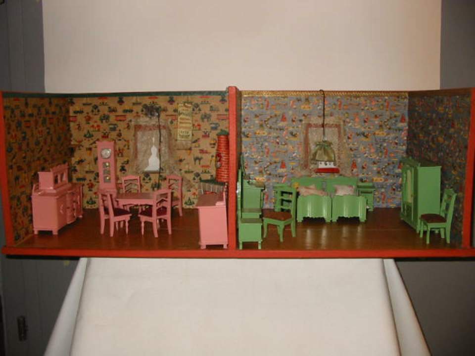 Puppenstube, Puppenhaus