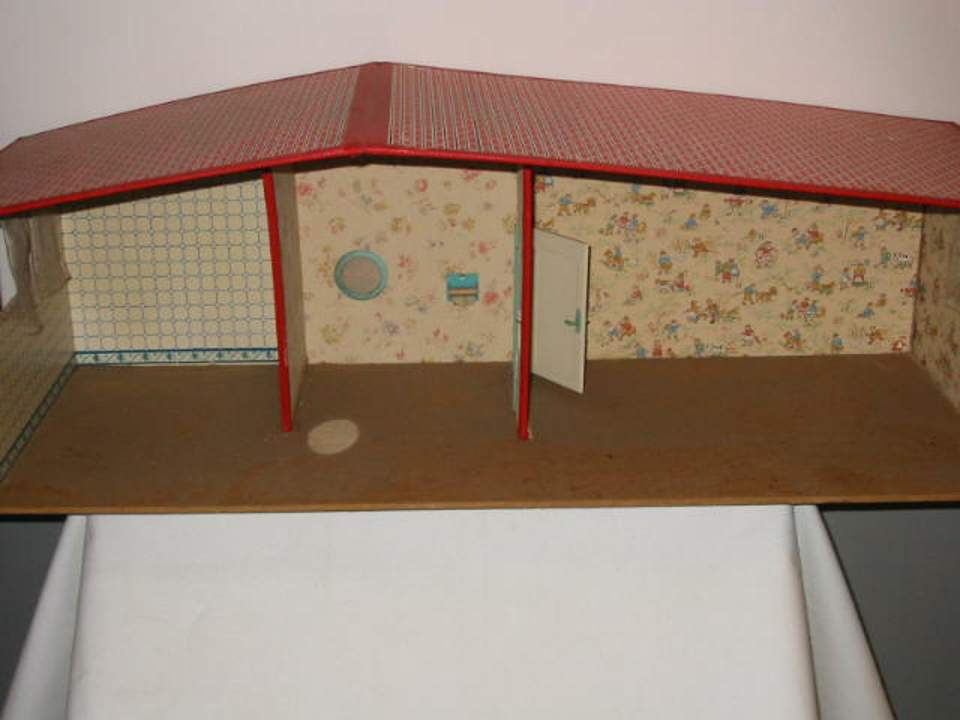Puppenstube, Puppenhaus