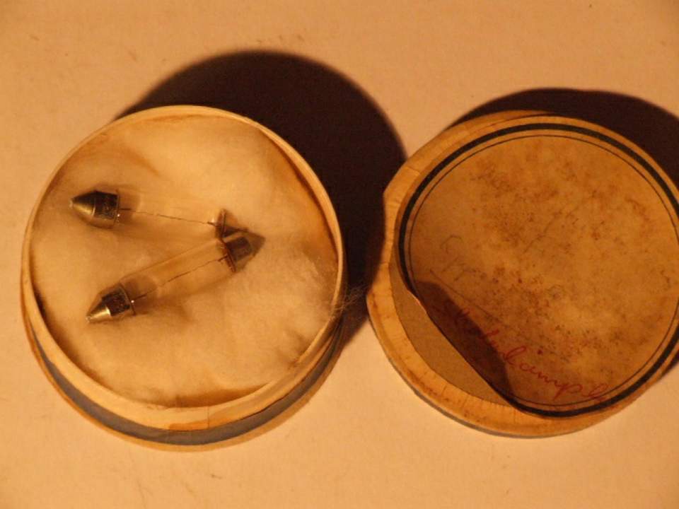 2 Skalen Lämpchen