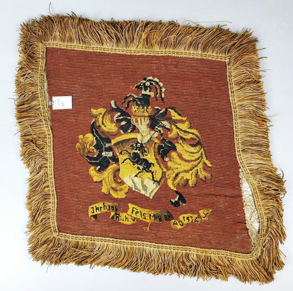 Wappen gestickt