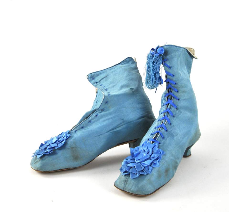 Schnürstiefel