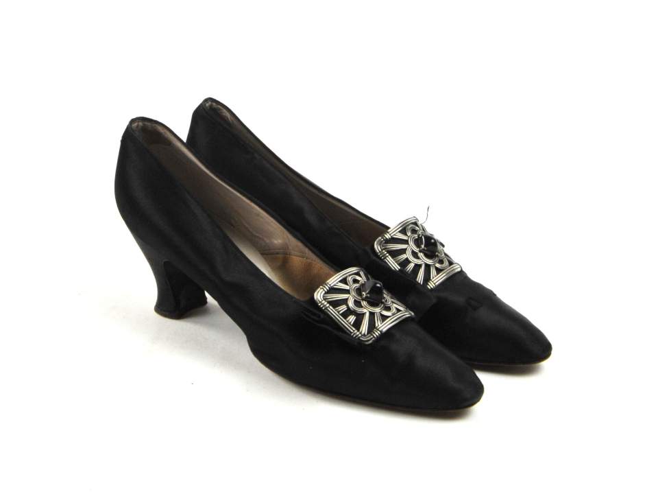 Schwarze Damenschuhe, Pumps
