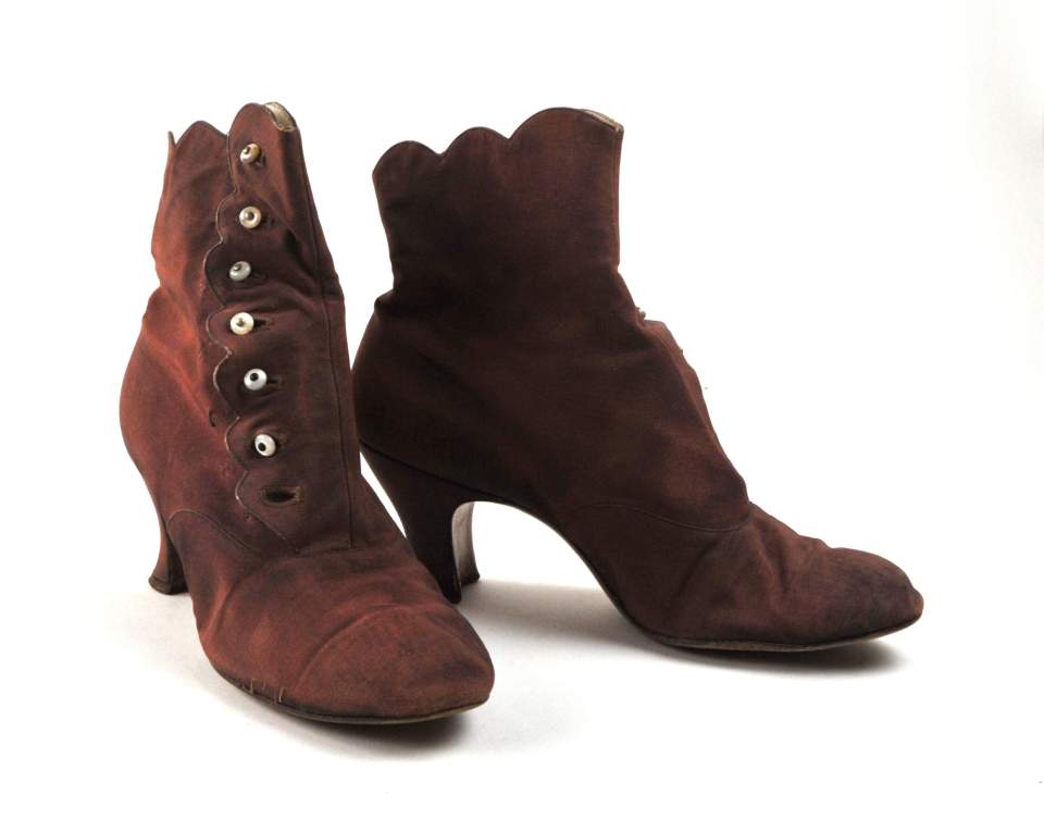 Weinrote Damen-Stiefeletten, Stiefel mit Knopfverschluss