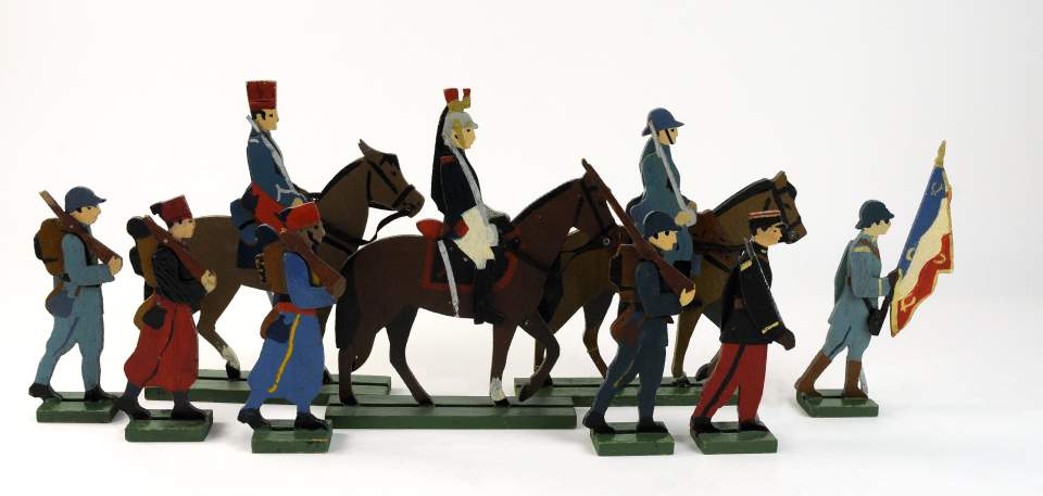 Soldaten aus Holz, Flachfiguren