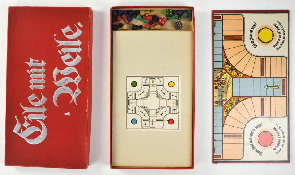 Brettspiel, Würfelspiel, Gesellschaftsspiel