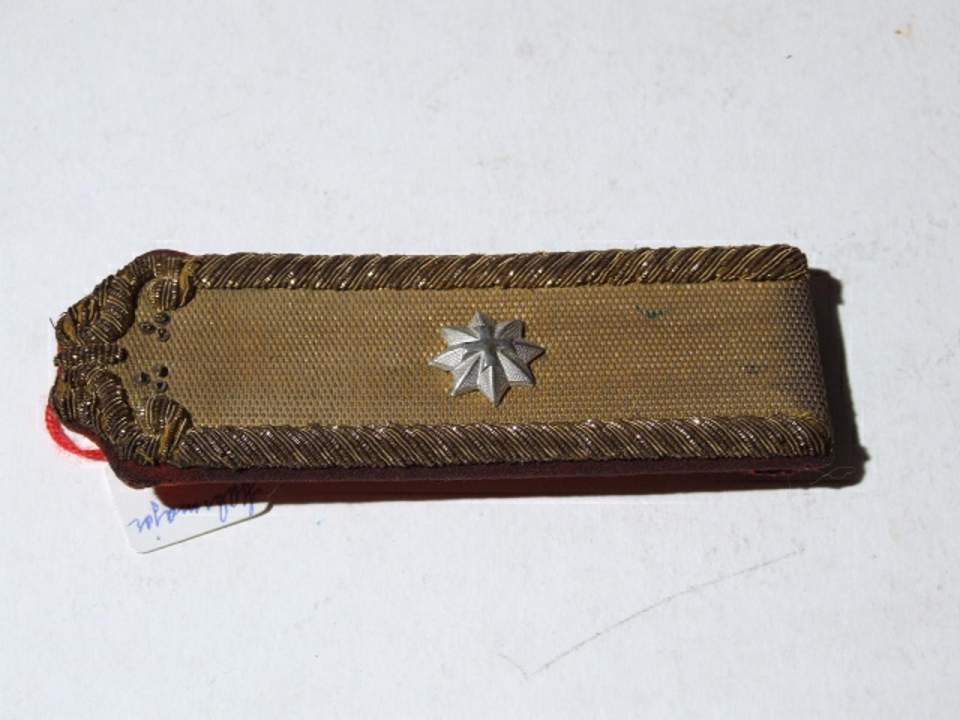 Achselklappe eines Stabsmajors (Ordonnanz 1898)