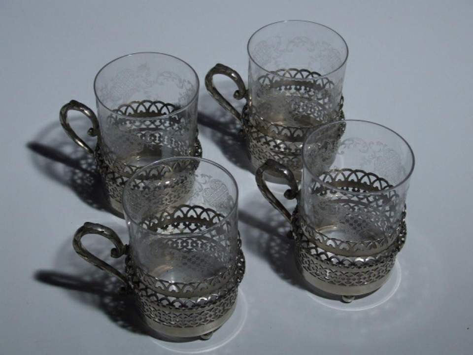 4x Teetasse aus Glas mit Metallhalterung, Trinklas