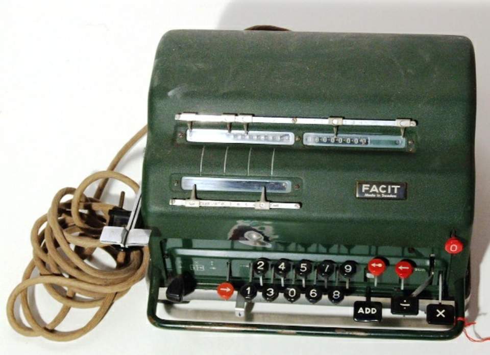 elektrische Rechenmaschine "Facit EA"