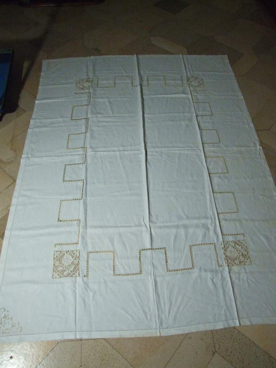 Tischdecke weiss