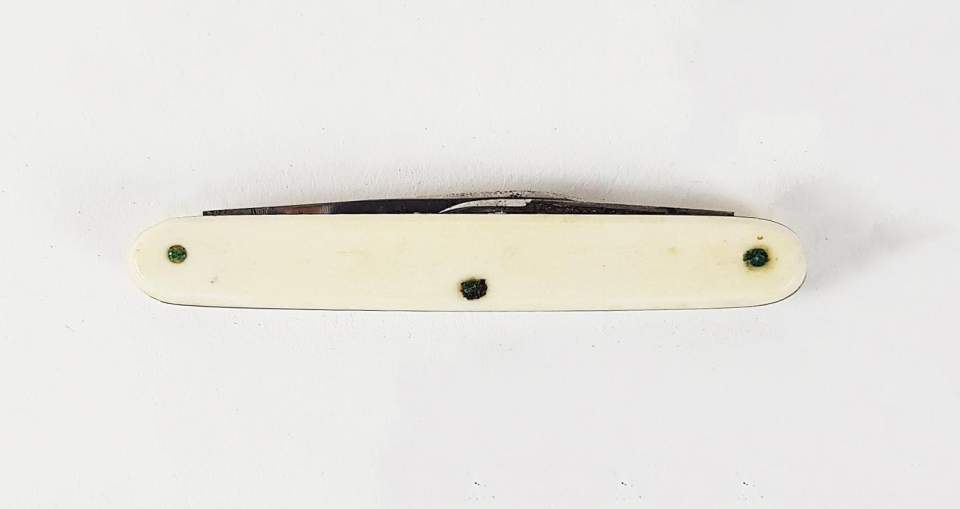 Taschenmesser; Messer aus Bein