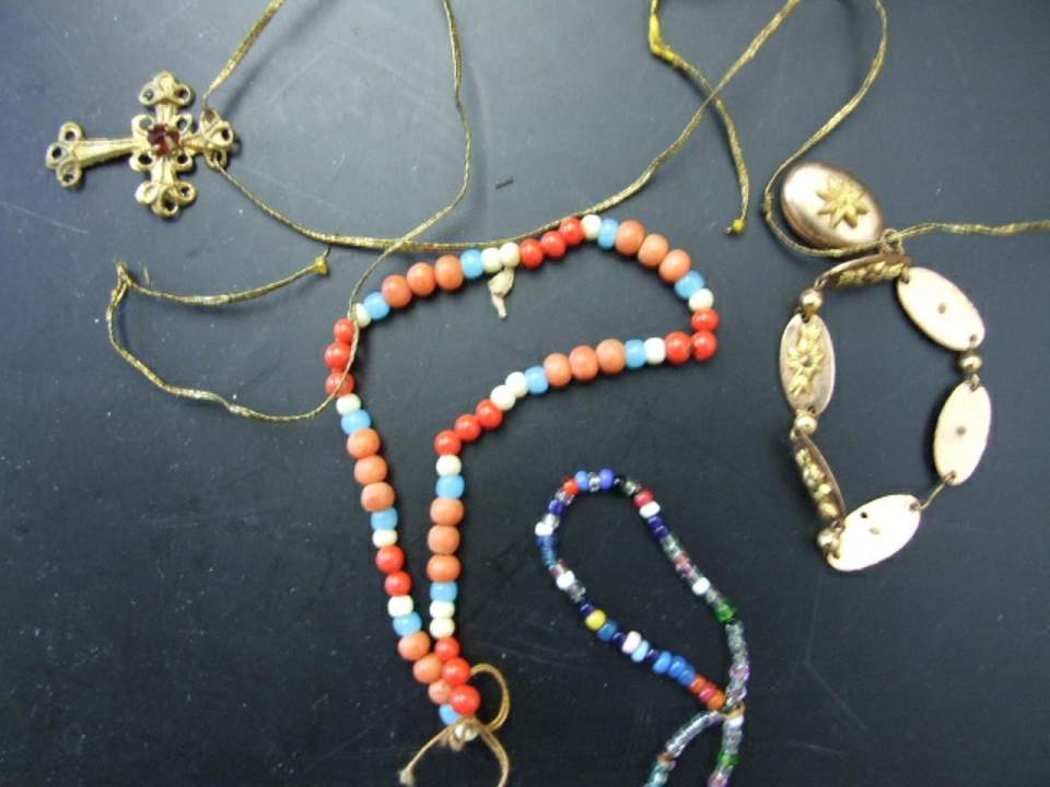 Puppenschmuck