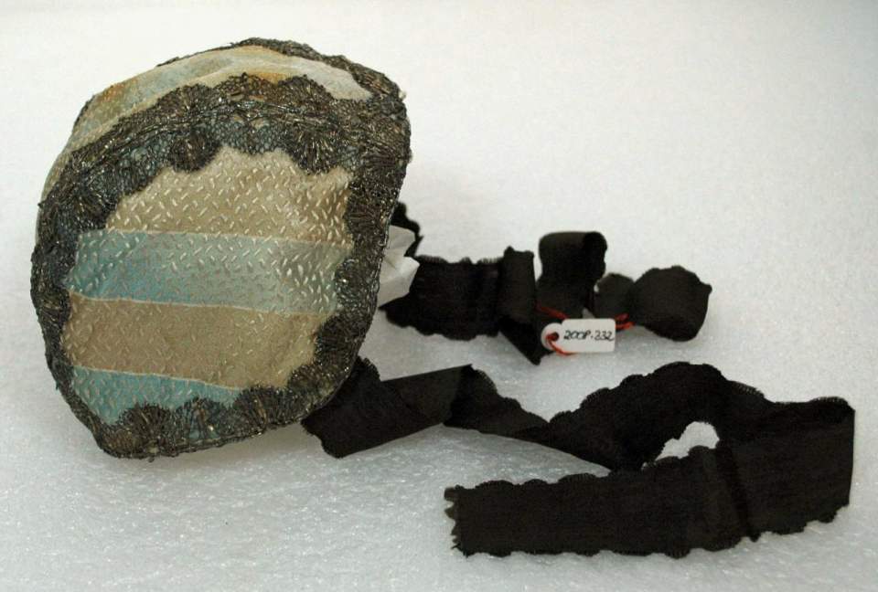 Taufhäubchen, Haube
