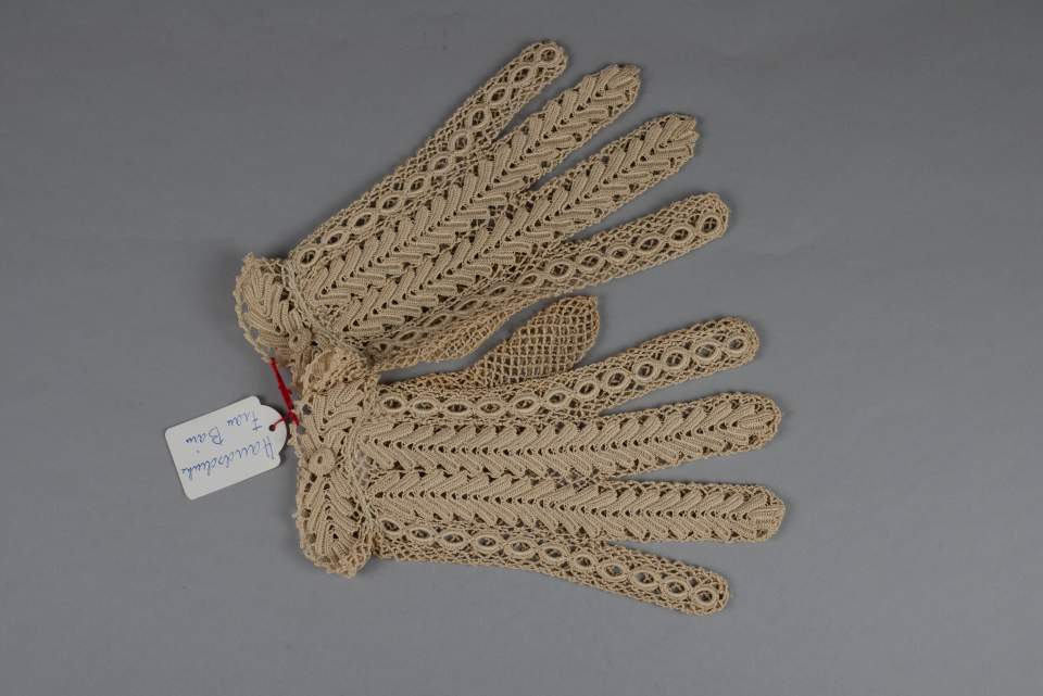 Trachtenhandschuhe und Damenhandschuhe