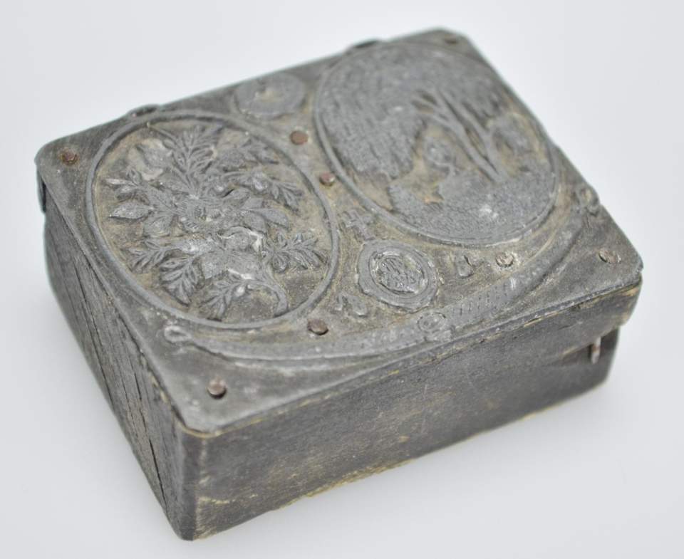 Metallstempel zum Drucken von Haarmedaillons, um 1900 