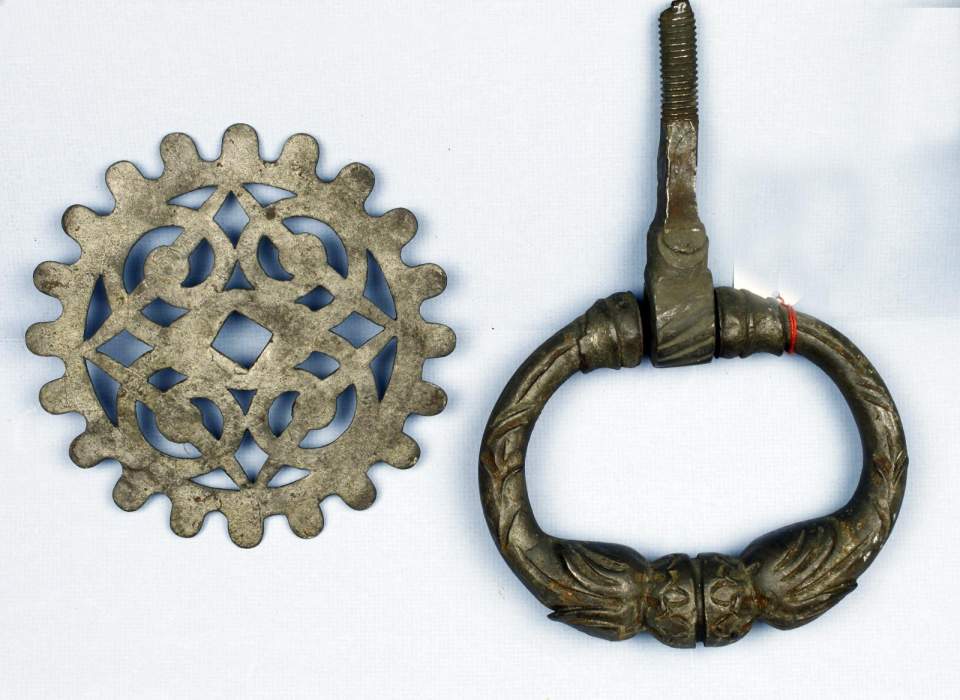 Türklopfer mit Zierbeschlag