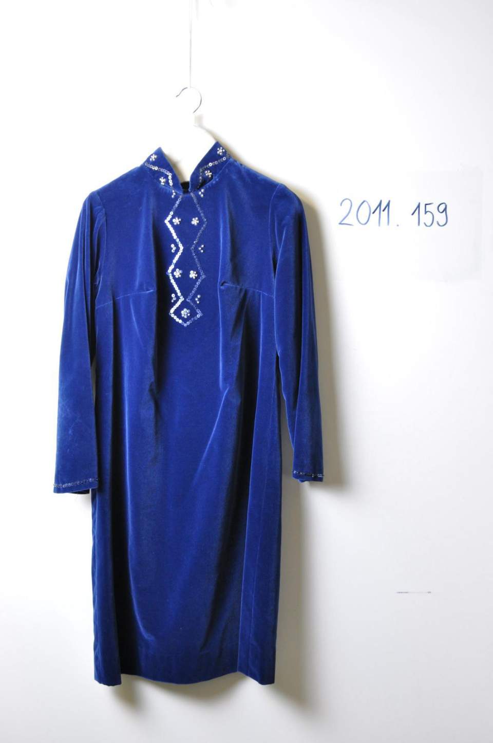 Damenkleid, Kleid