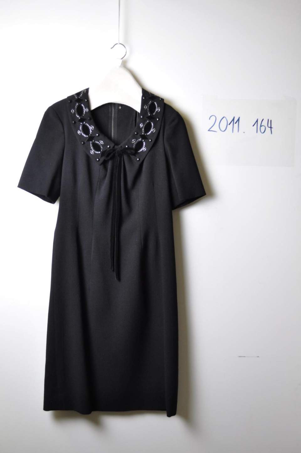 Damenkleid, Kleid