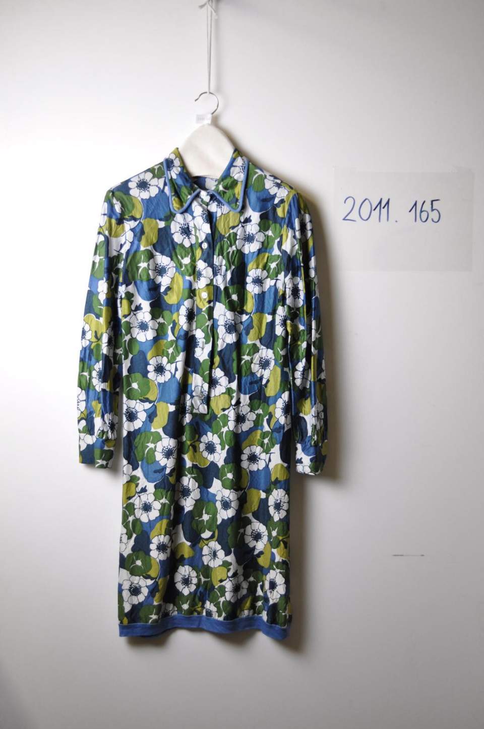 Damenkleid, Kleid