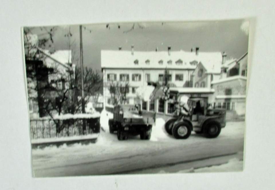 Fotografie Ansichtskarte Winter Schneeräumung
