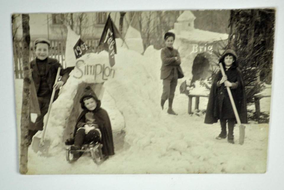 Postkarte Schneeszene mit Kindern