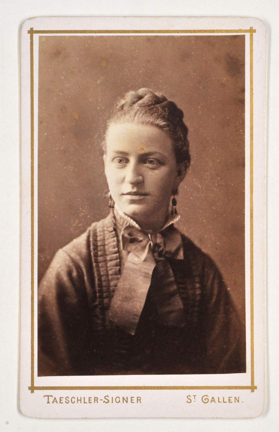 Fotografie Porträt Louise Früh - Fröhlich