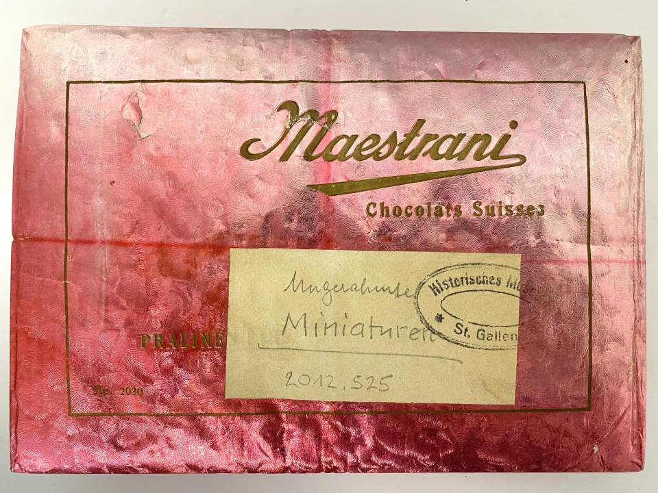 Konvolut von Miniaturbildern und ungerahmten Miniaturen
