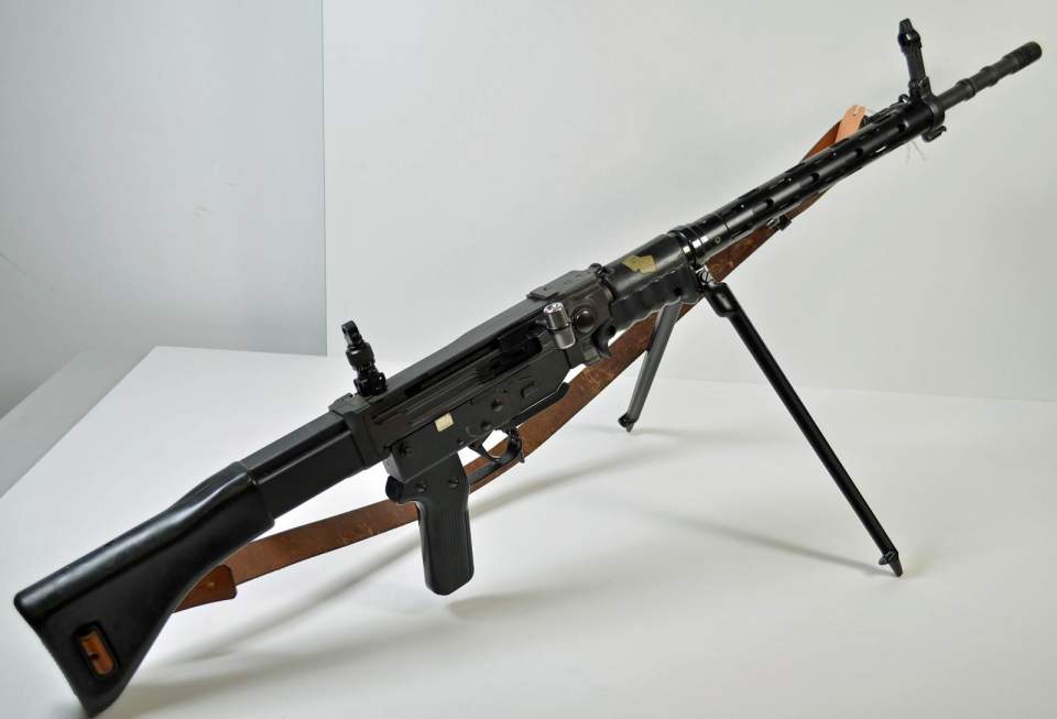 Sturmgewehr, PE 57